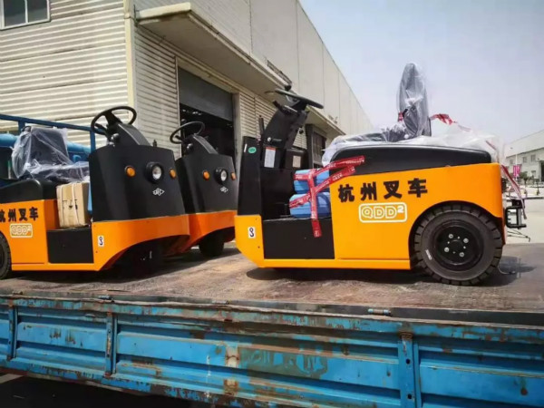 有質(zhì)量有保證，杭叉的電動牽引車再一次交付天津某企業(yè)！