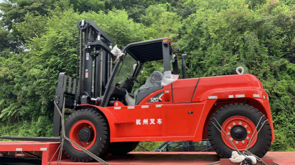 內燃叉車動力不足？機油要保養(yǎng)！